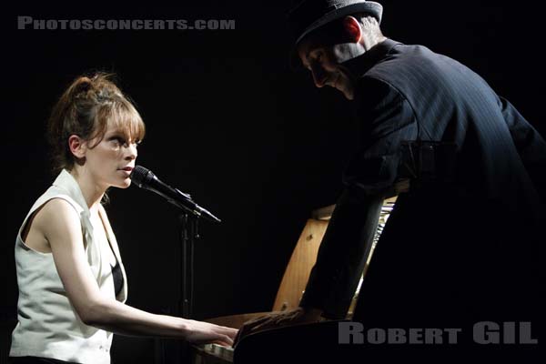 EMILY LOIZEAU - 2006-03-17 - PARIS - La Comedia - 